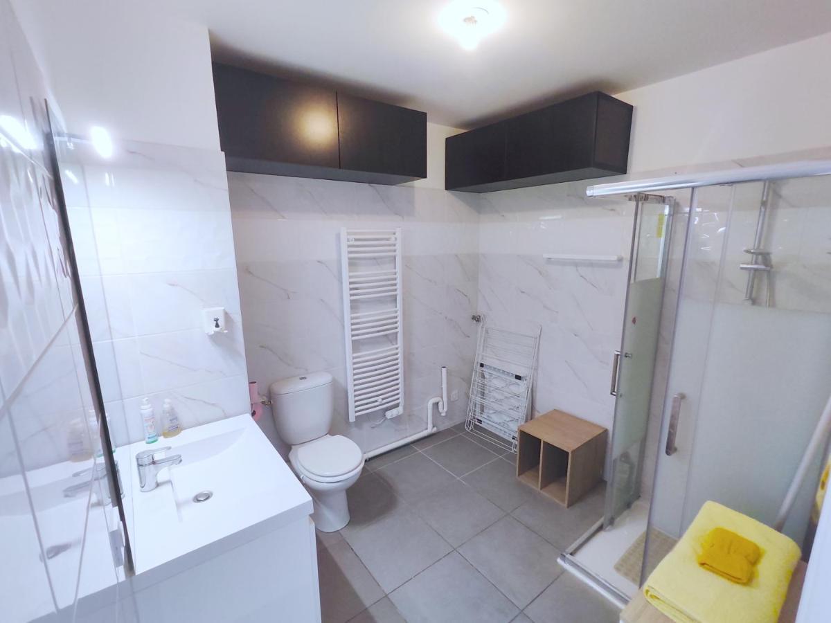 Cozy Sunshine Apartment With Balcony 4 Persons Max Ivry-sur-Seine Exteriör bild