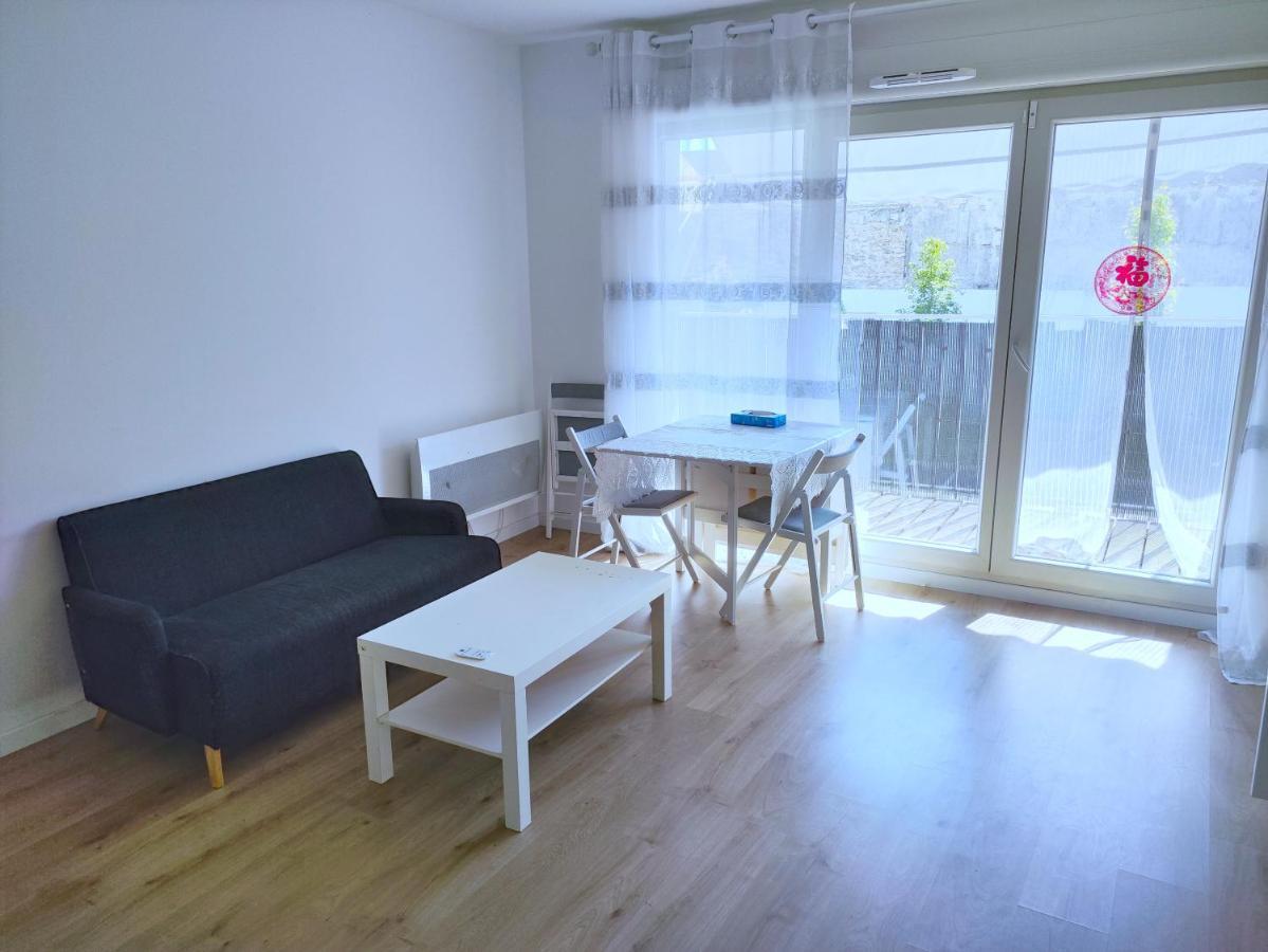 Cozy Sunshine Apartment With Balcony 4 Persons Max Ivry-sur-Seine Exteriör bild